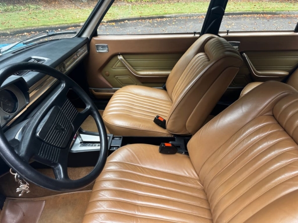 1979 Peugeot 504 TI Automatic – Classic French Sedan in Blue with Sunroof - Image 11