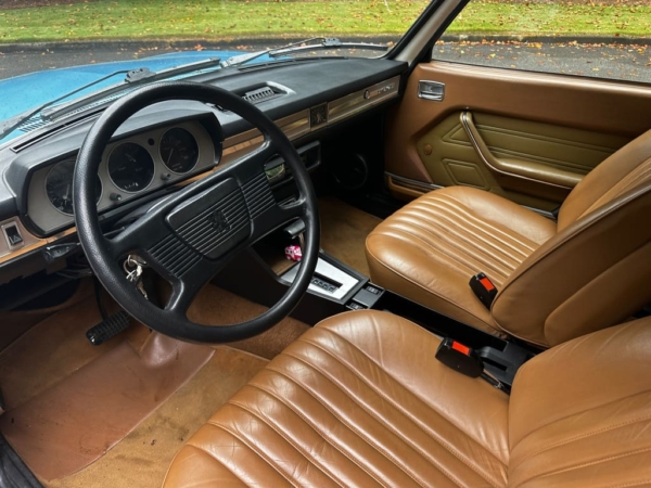 1979 Peugeot 504 TI Automatic – Classic French Sedan in Blue with Sunroof - Image 15