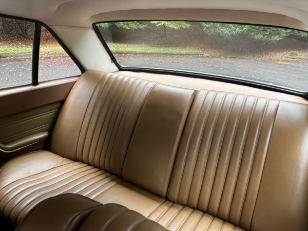 1979 Peugeot 504 TI Automatic – Classic French Sedan in Blue with Sunroof - Image 3