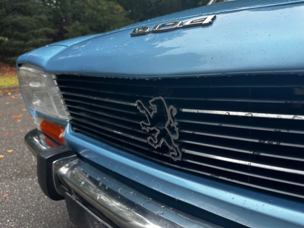 1979 Peugeot 504 TI Automatic – Classic French Sedan in Blue with Sunroof - Image 7