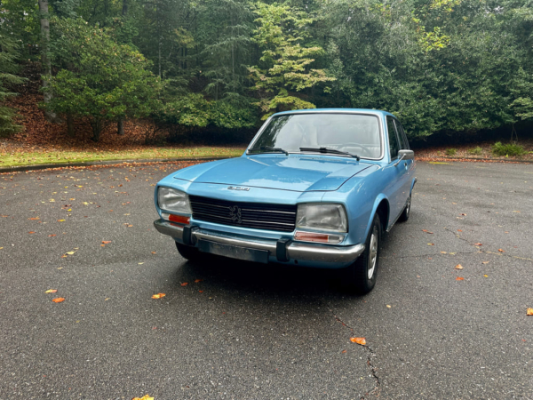1979 Peugeot 504 TI Automatic – Classic French Sedan in Blue with Sunroof - Image 9